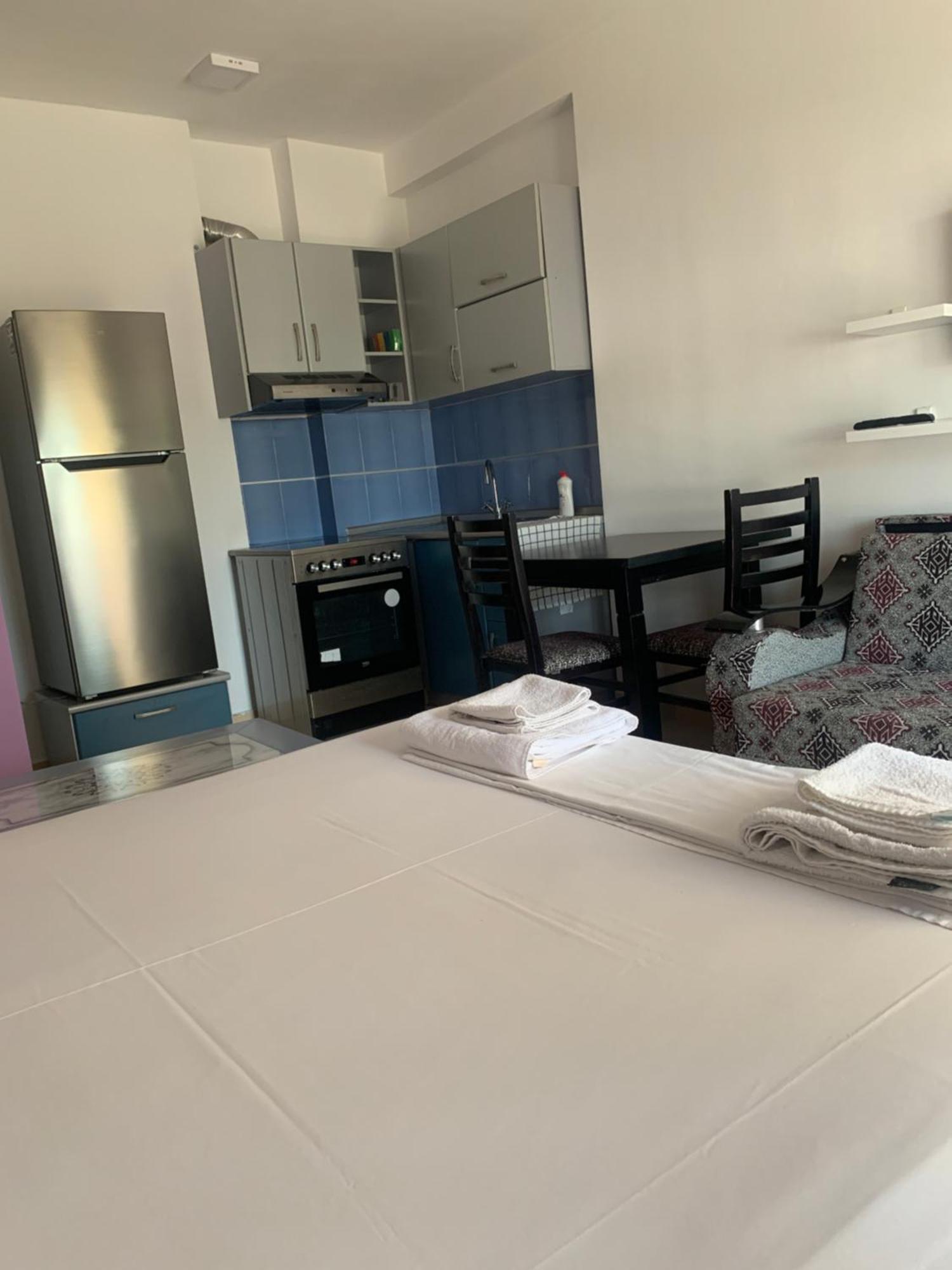 Beton Vlora B Studio Eksteriør bilde